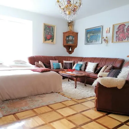 Julia Vendeghaz * Nyíregyháza