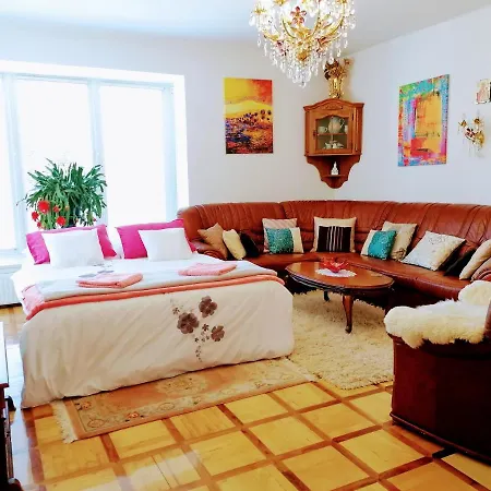 Julia Vendeghaz * Nyíregyháza