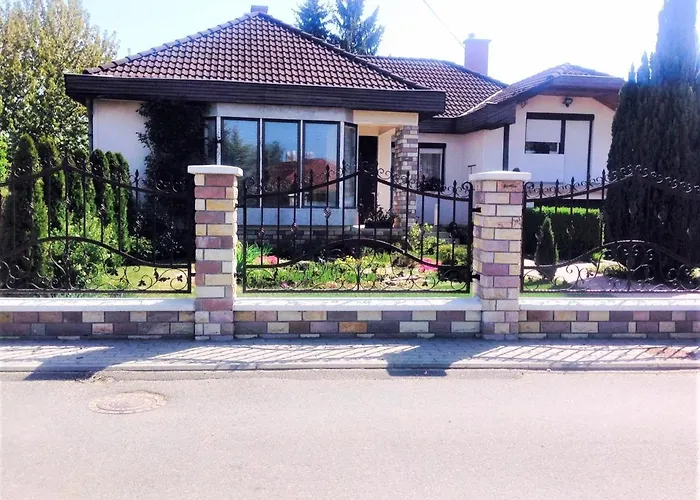 아파트 Julia Vendeghaz *